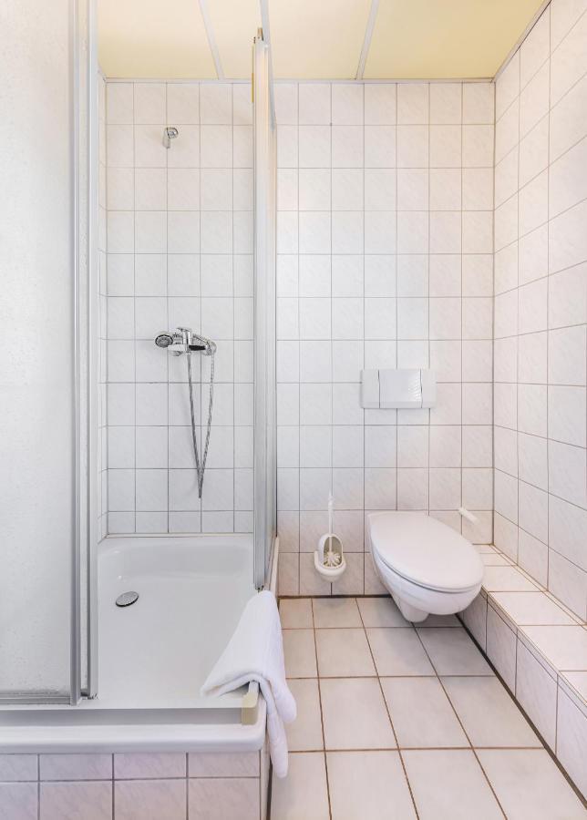 Einzelzimmer mit eigenem Bad